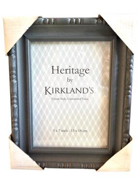NWT-Kirklands Heritage Embossed Picture Frame - Gray